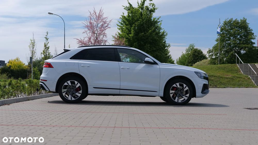 Audi Q8 55 TFSI quattro tiptronic - 2