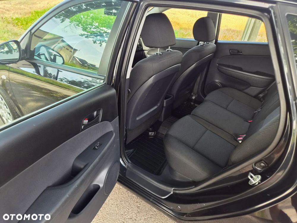 Hyundai i30 1.4 Edition Plus - 11