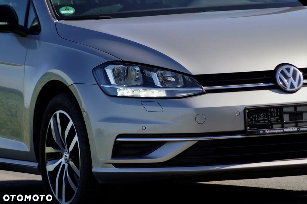 Volkswagen Golf - 16