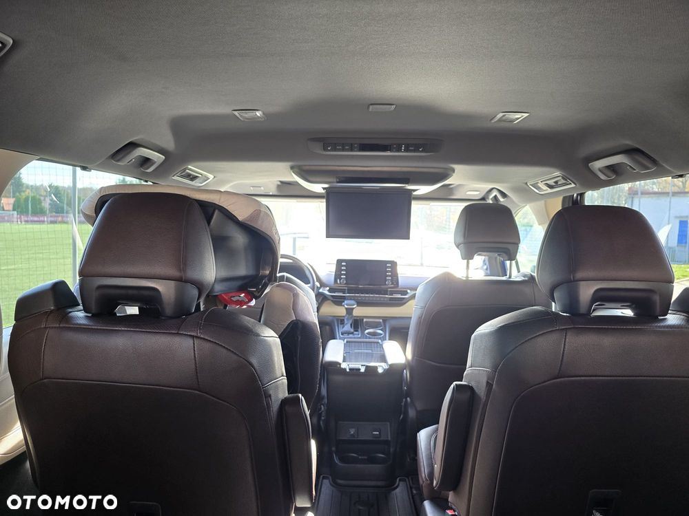 Toyota Sienna - 18