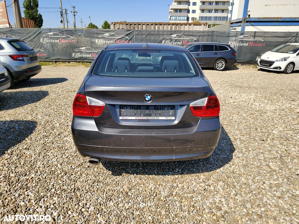 BMW Seria 3 318i Edition Sport - 10