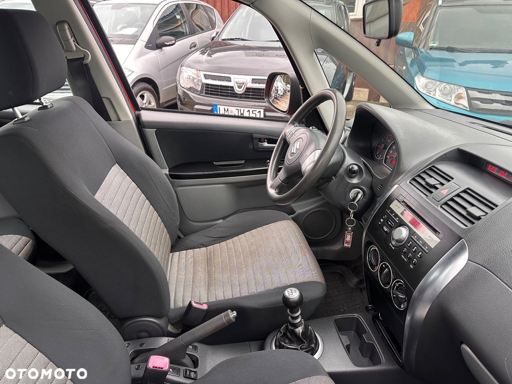 Suzuki SX4 1.9 DDiS 4WD GS / Premium - 13