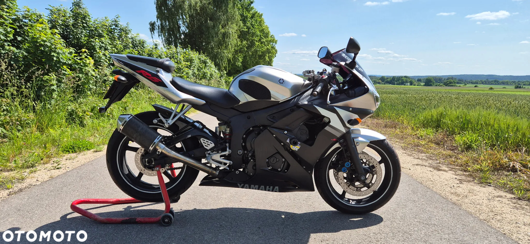 Yamaha R6 - 8