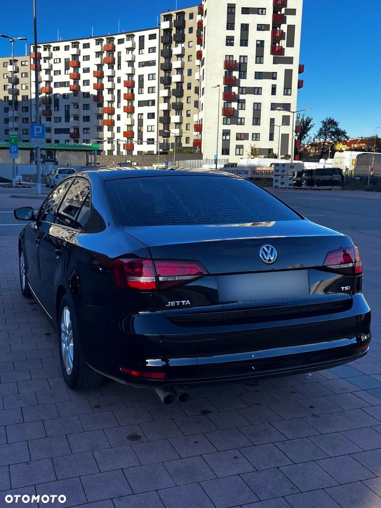 Volkswagen Jetta - 5