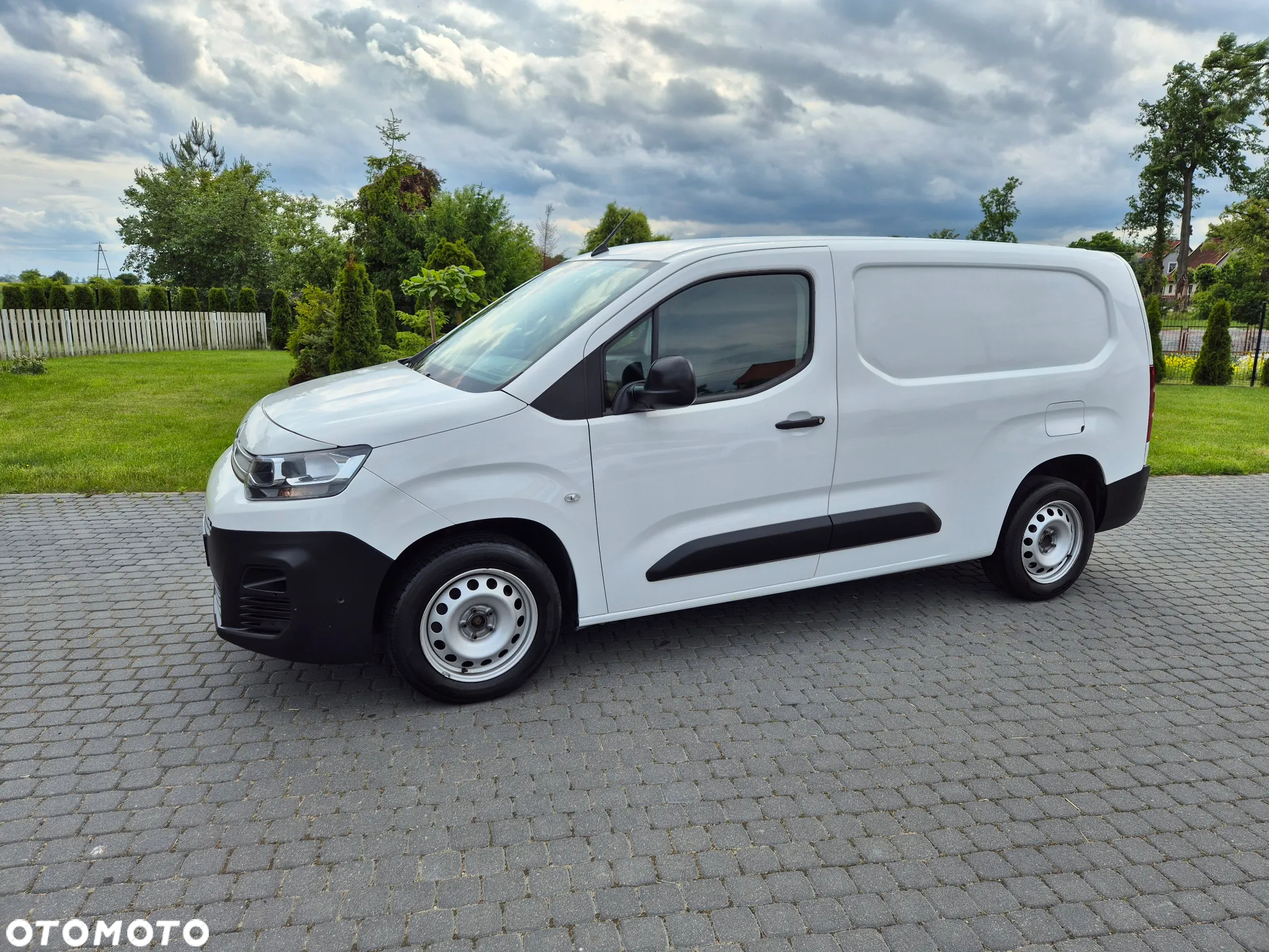 Citroën Berlingo XL BlueHDi 130 FEEL PACK - 12