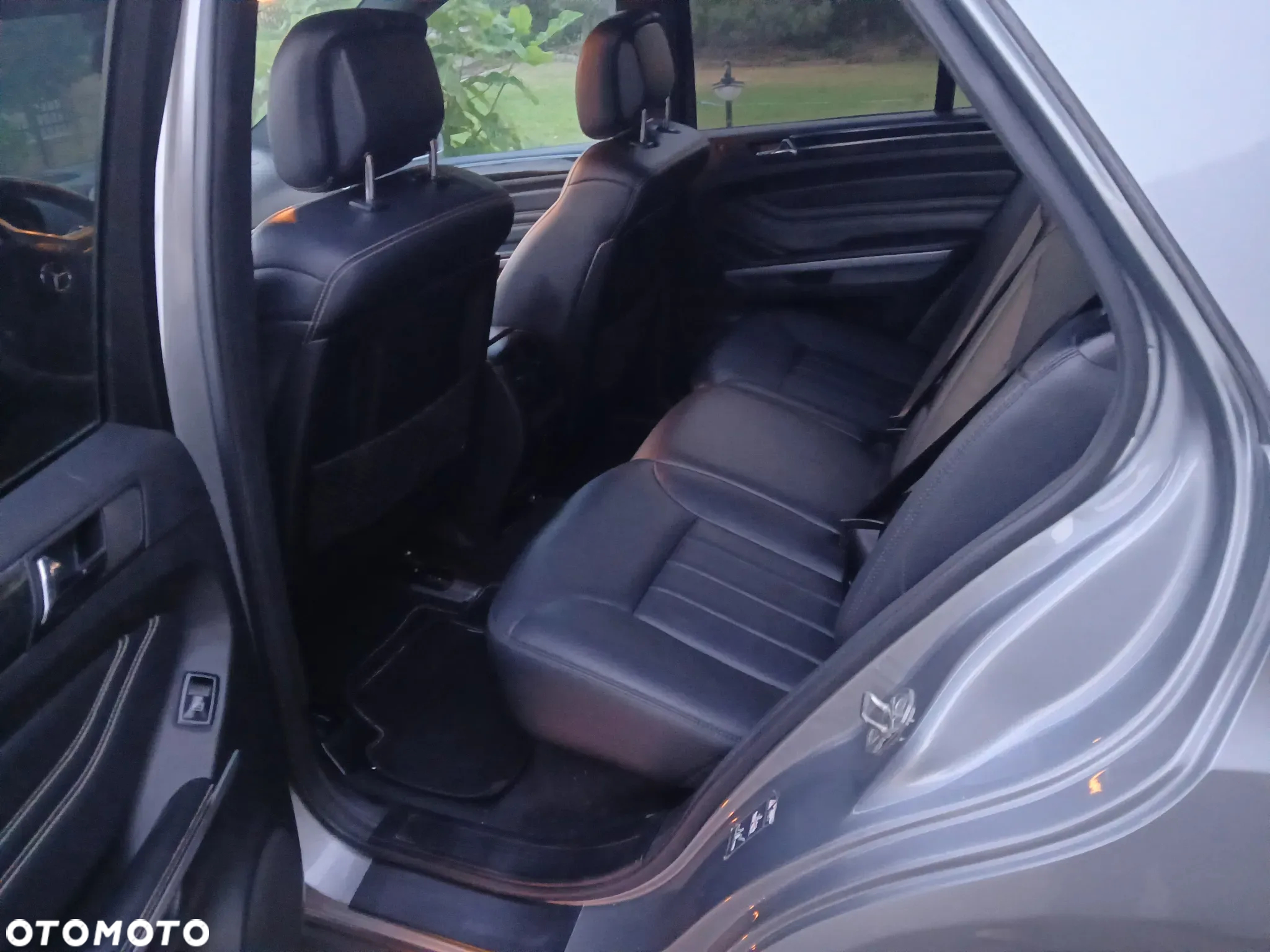 Mercedes-Benz ML 300 CDI BlueEff 4-Matic - 20