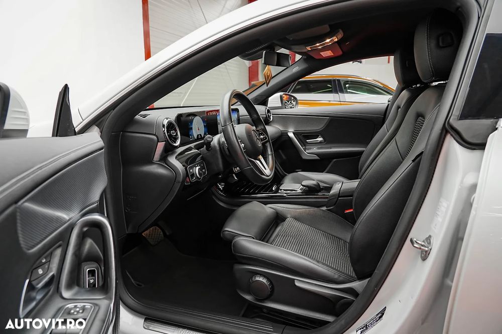 Mercedes-Benz CLA 180 7G-DCT Special Edition - 6