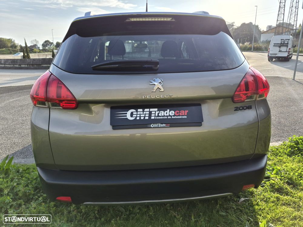 Peugeot 2008 1.2 PureTech Style - 5