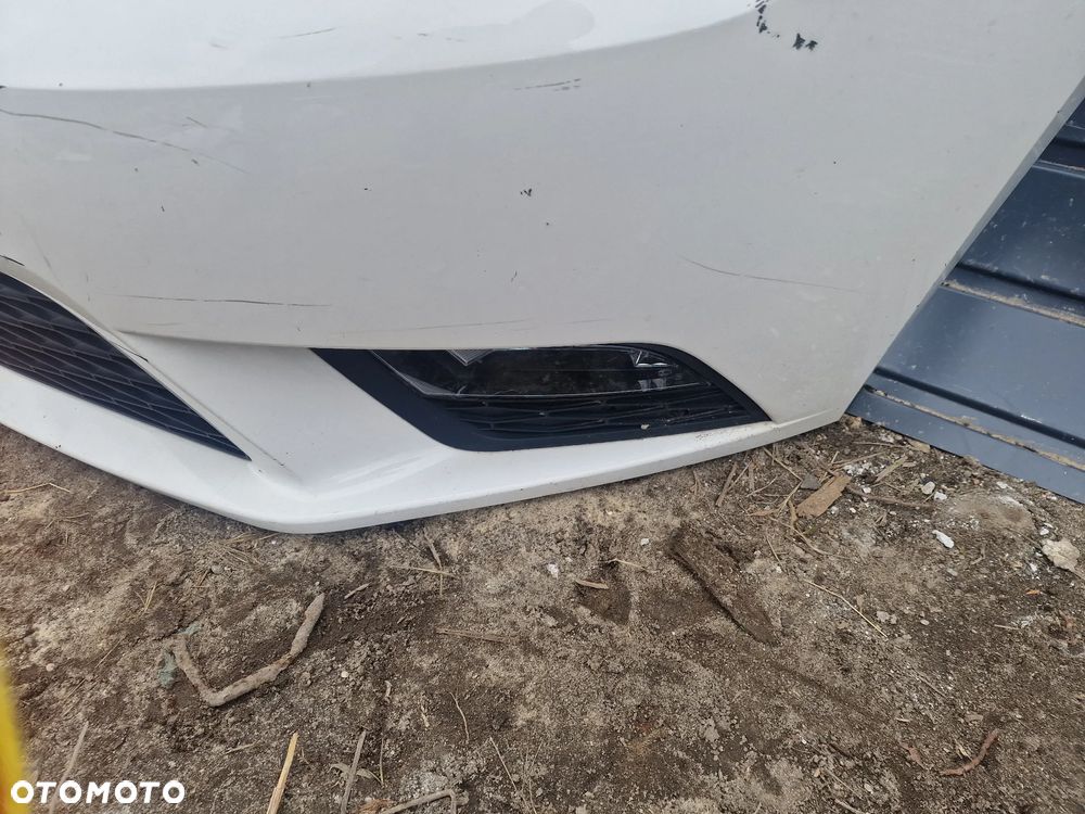 37/ zderzak przedni seat leon III - 4