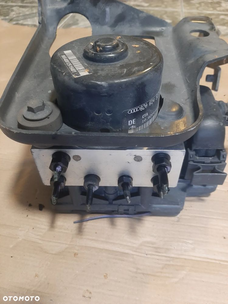 Pompa ABS AUDI 1.4 16V 8Z0614517C   8Z0907379B - 4