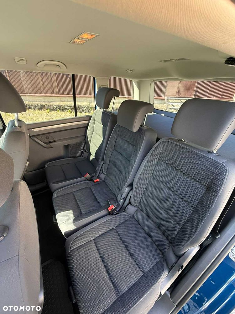 Volkswagen Touran - 7