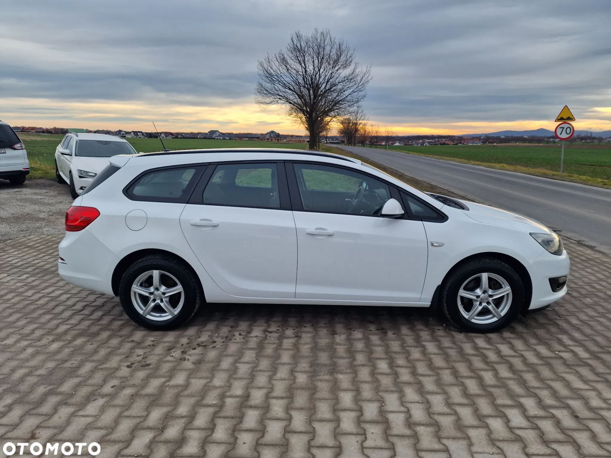 Opel Astra 1.6 D Start/Stop Sports Tourer Business - 6