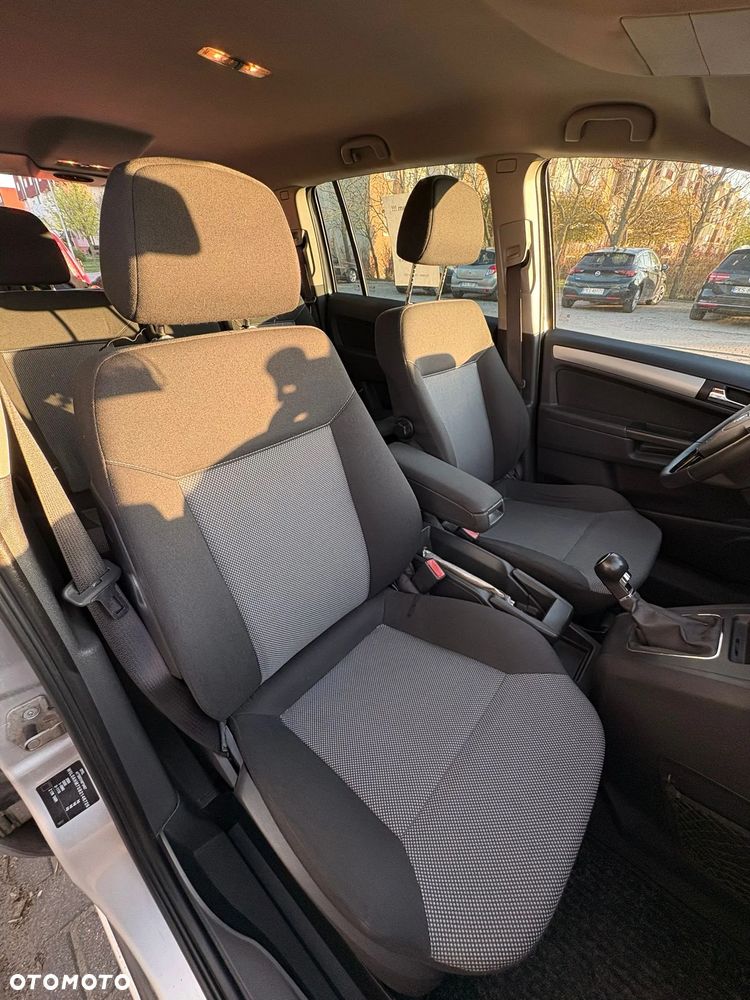 Opel Zafira 1.8 - 14