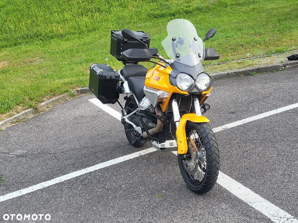 Moto Guzzi Stelvio - 2