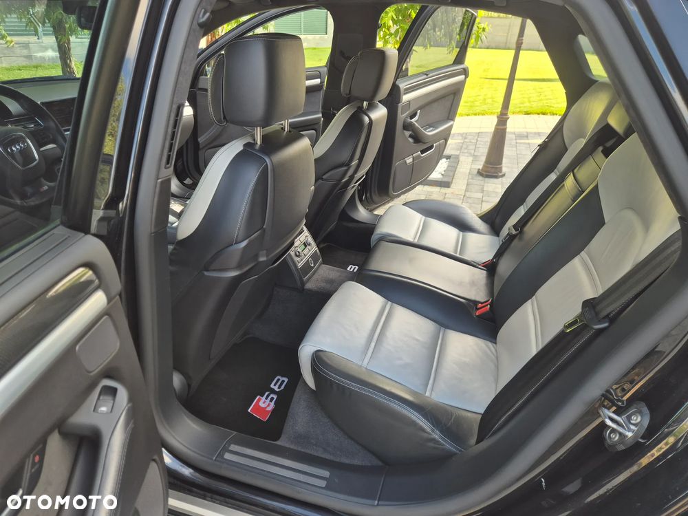 Audi S8 5.2 FSI Quattro - 23
