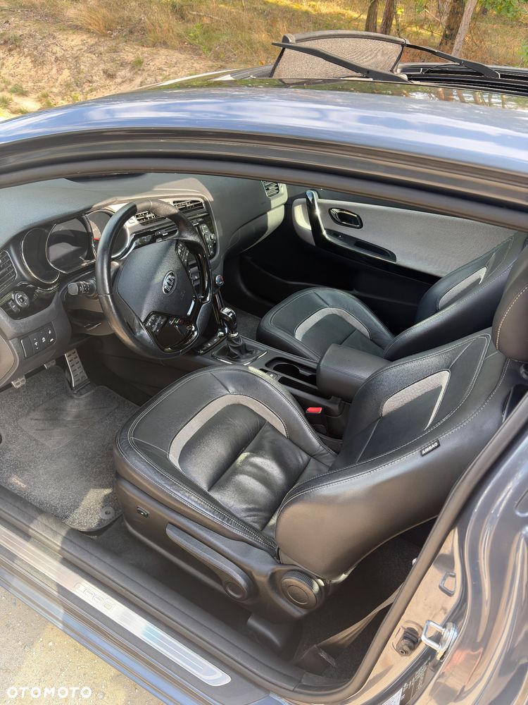 Kia Ceed - 14