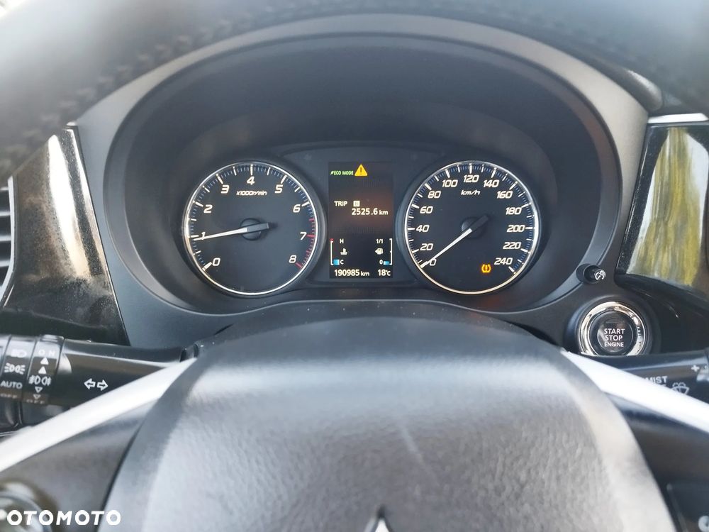 Mitsubishi Outlander 2.0 2WD Diamant Edition - 29