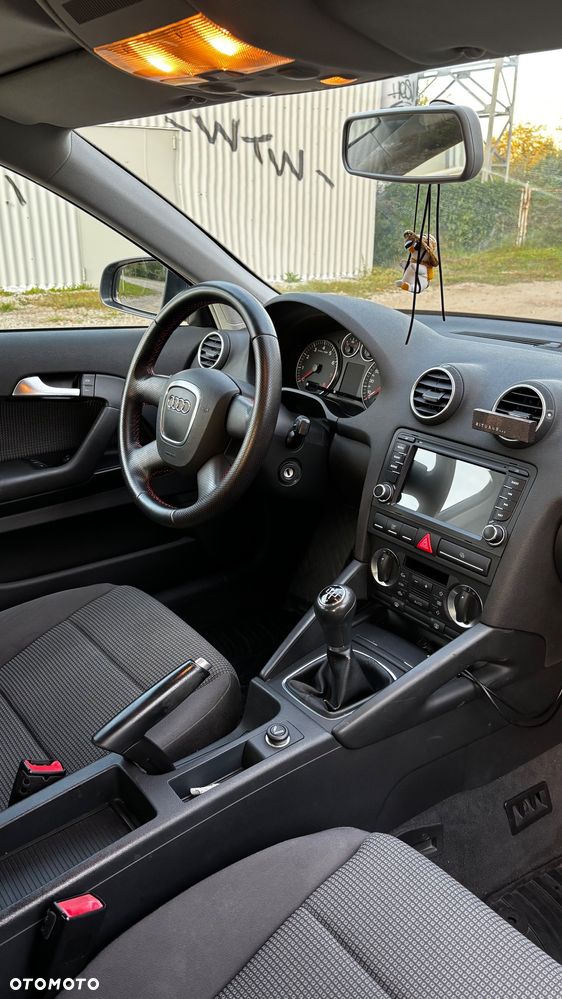 Audi A3 1.6 Attraction - 10