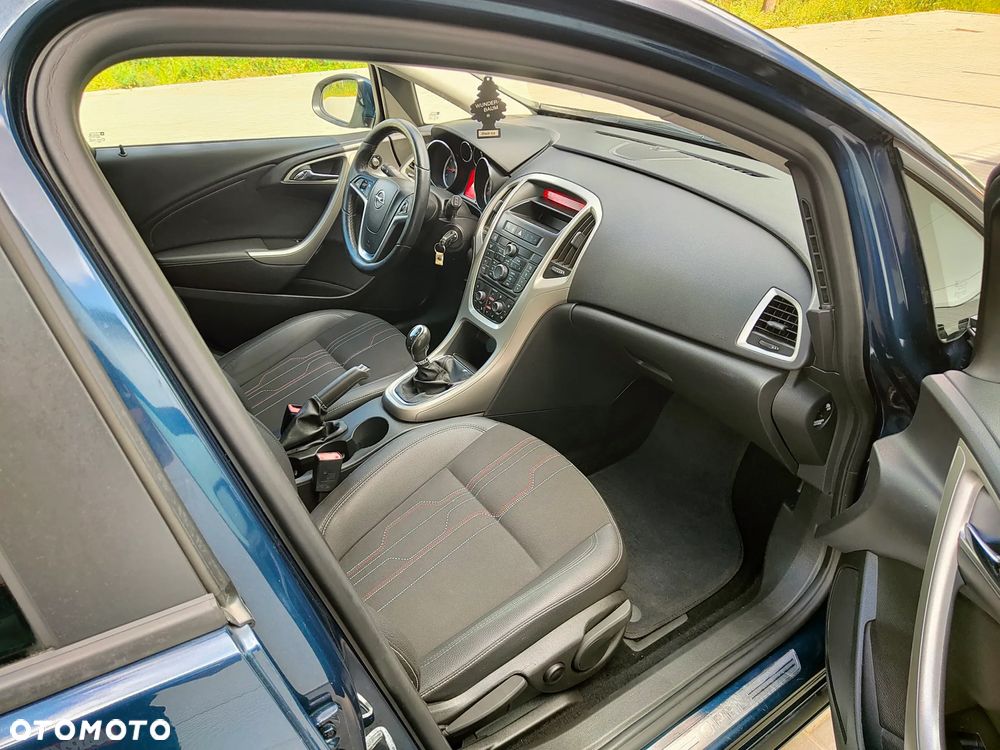 Opel Astra 1.4 EcoFLEX 150 Jahre - 19