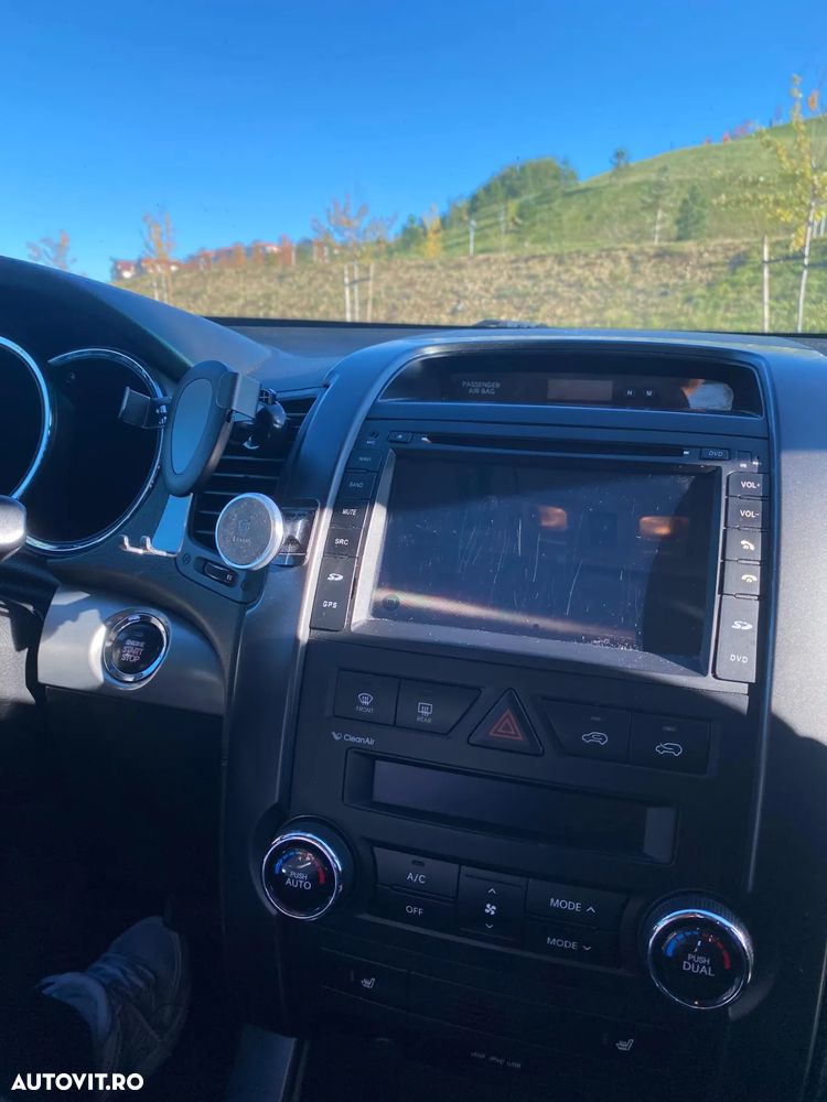 Kia Sorento 2.2 DSL 4x4 Aut. Executive - 23