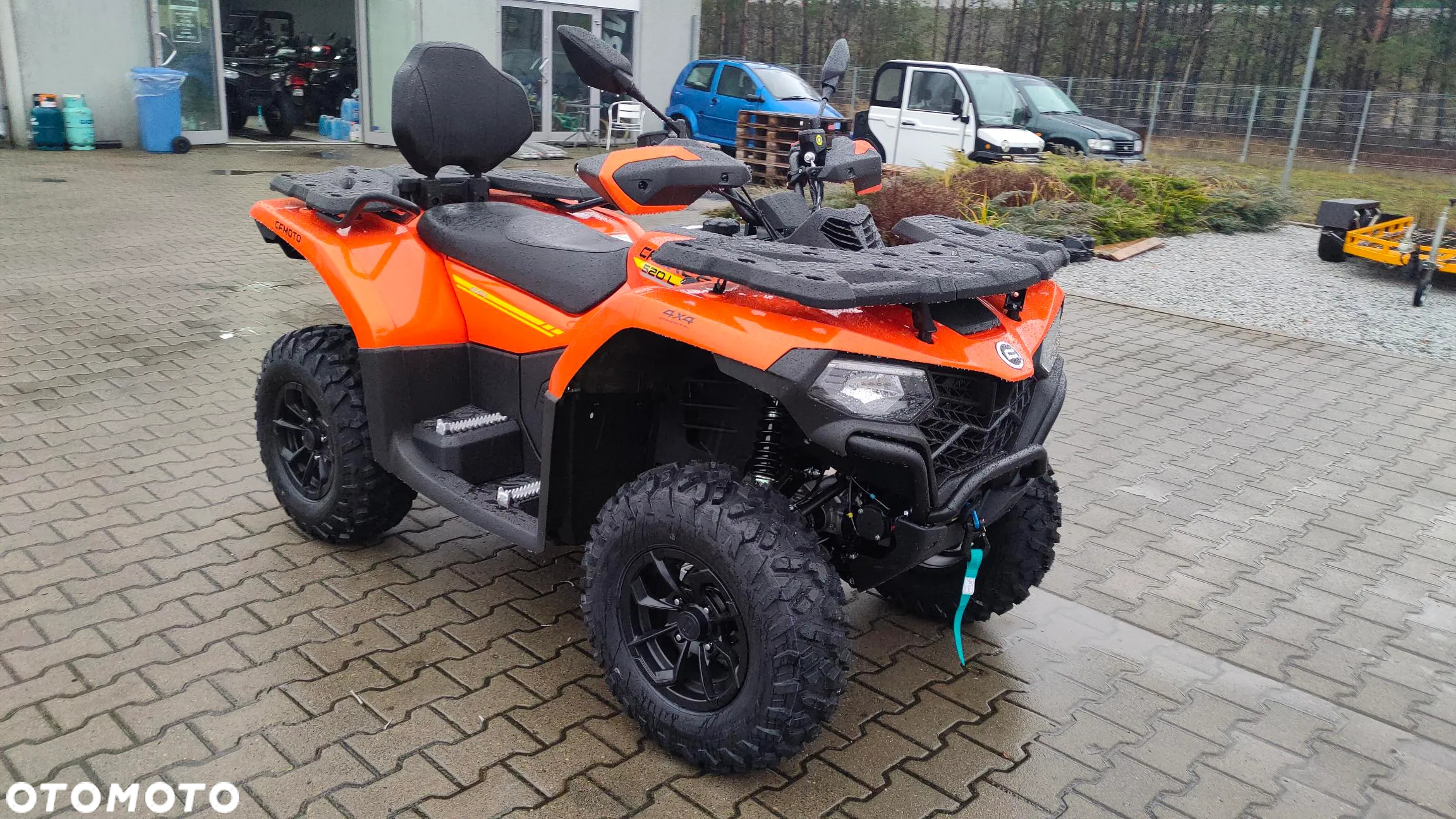 CFMoto CForce - 8
