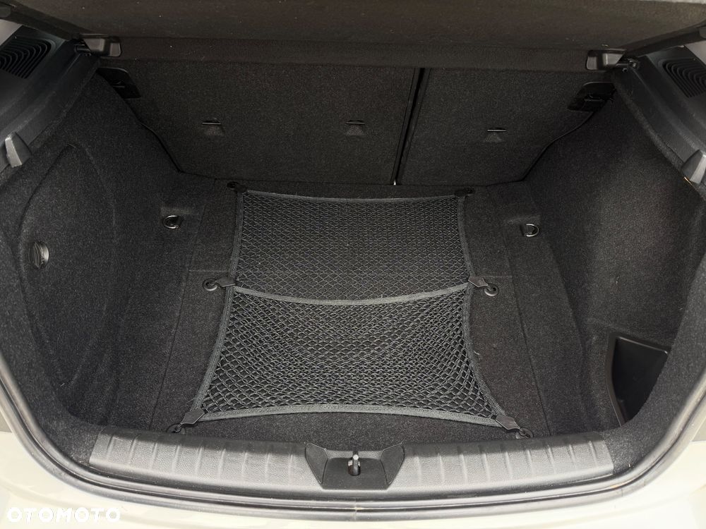 BMW Seria 1 - 15