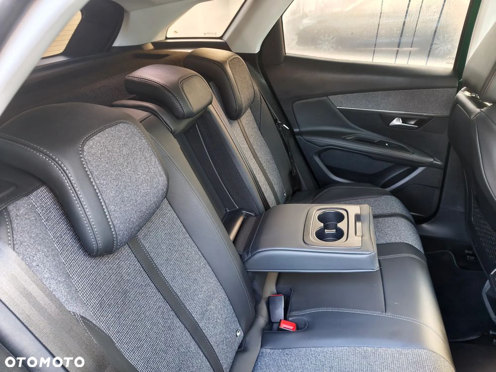 Peugeot 3008 - 25