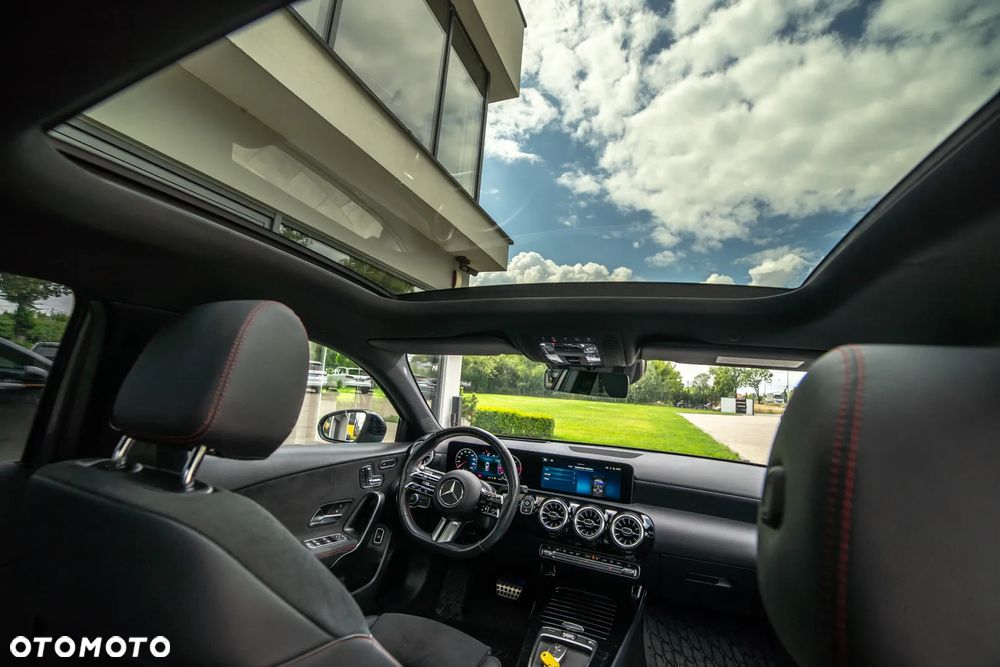 Mercedes-Benz Klasa A 220 d AMG Line 8G-DCT - 40
