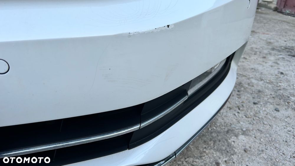 Volkswagen Passat 2.0 TDI (BlueMotion Technology) Highline - 11