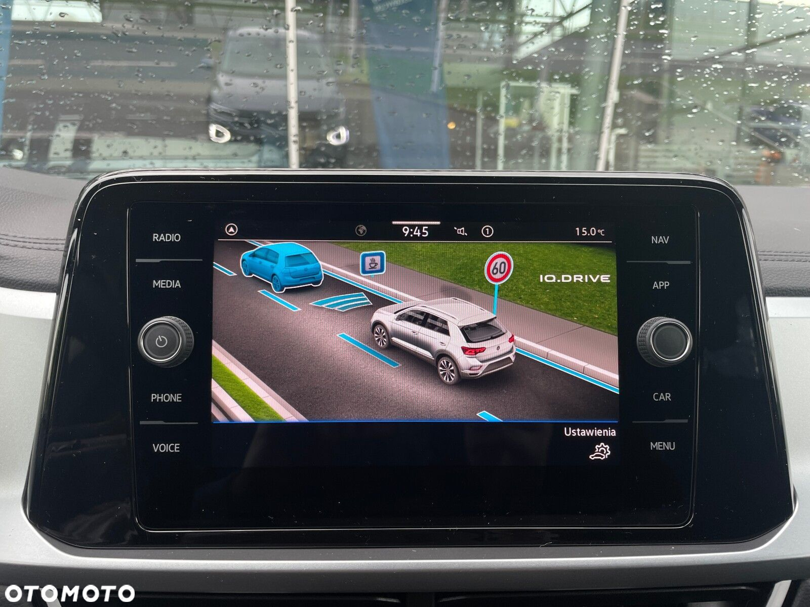 Volkswagen T-Roc 1.5 TSI Life Plus DSG - 21
