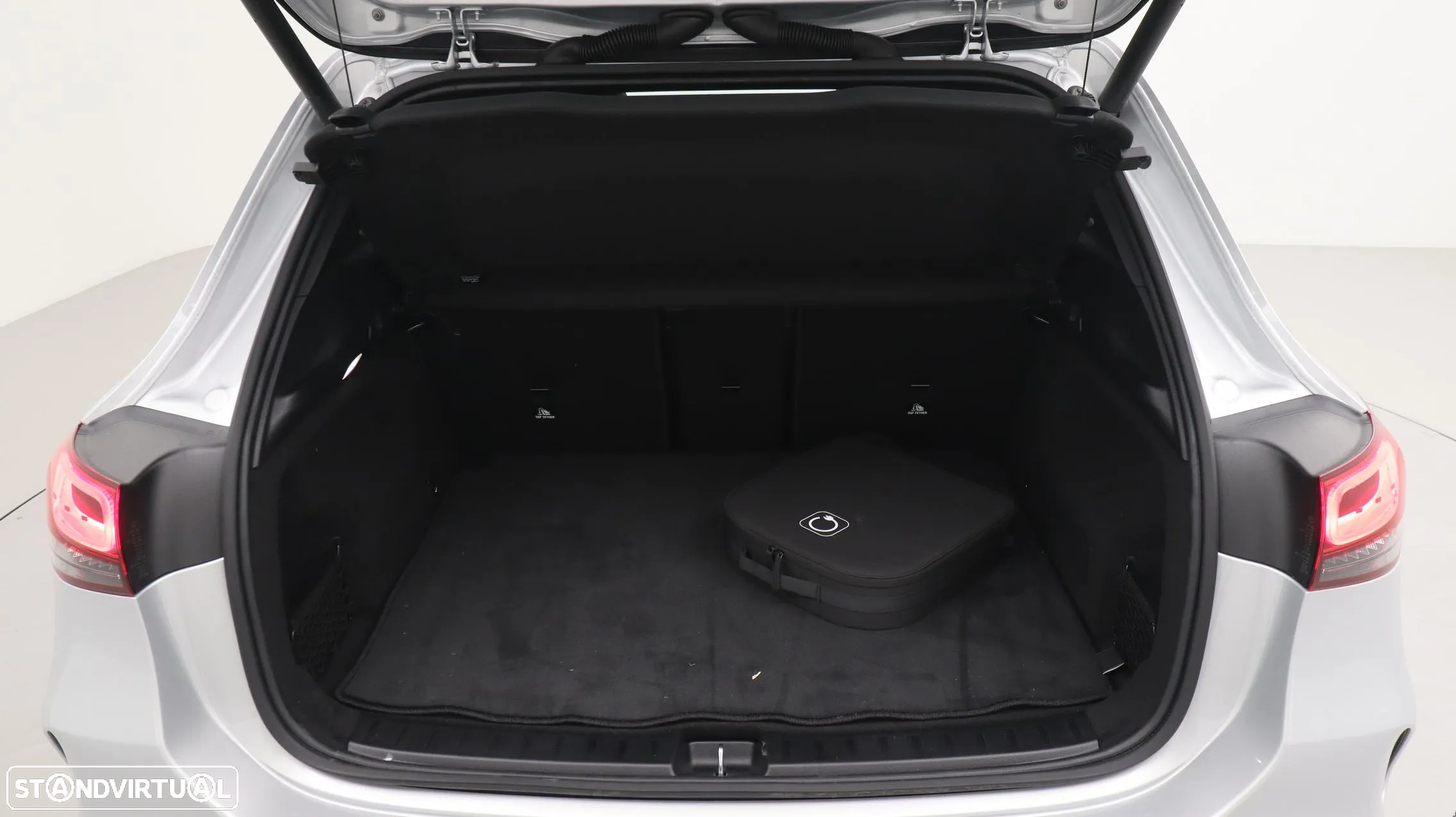 Mercedes-Benz EQA 350 4Matic AMG Line - 29