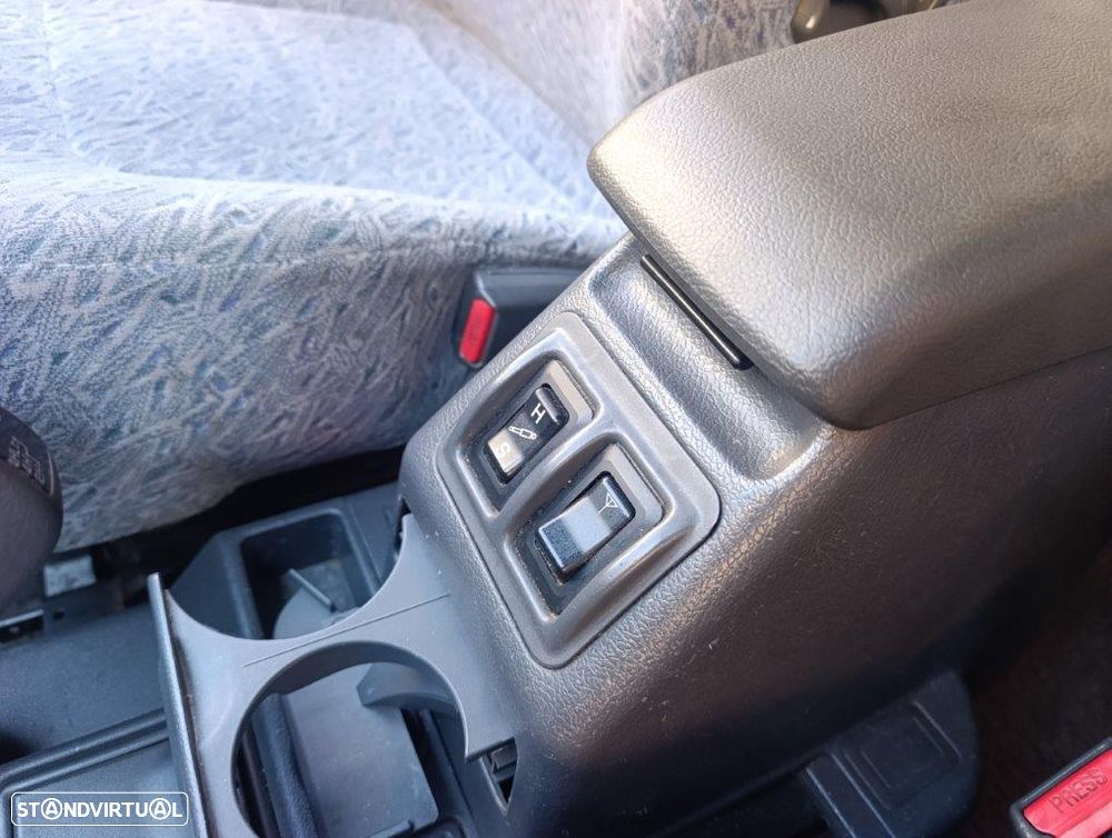 Mitsubishi Pajero 2.8 TD GLS - 24