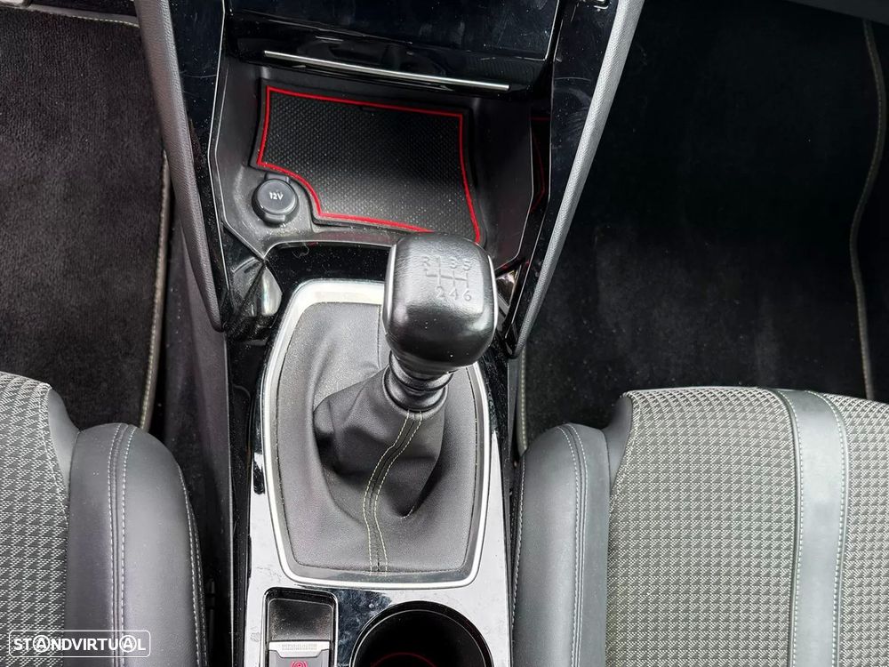 Peugeot 208 1.2 PureTech GT - 15