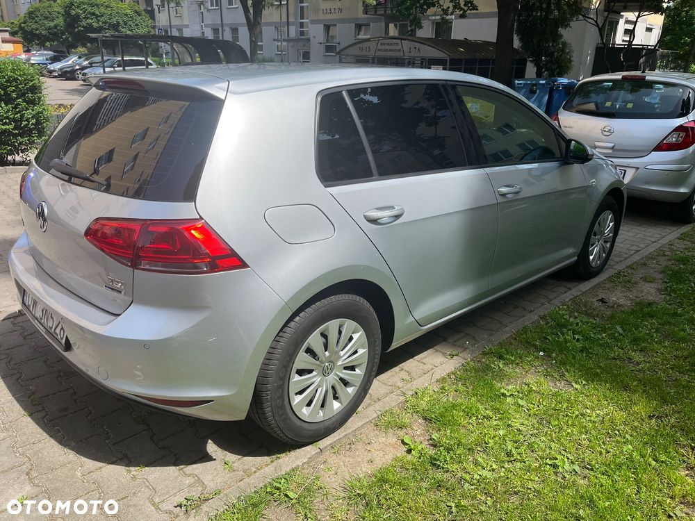 Volkswagen Golf 1.2 TSI BMT Comfortline - 3