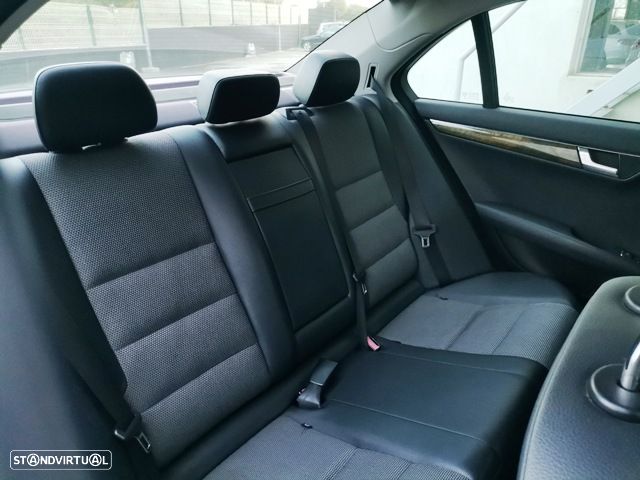 Mercedes-Benz C 220 CDI DPF Avantgarde - 12
