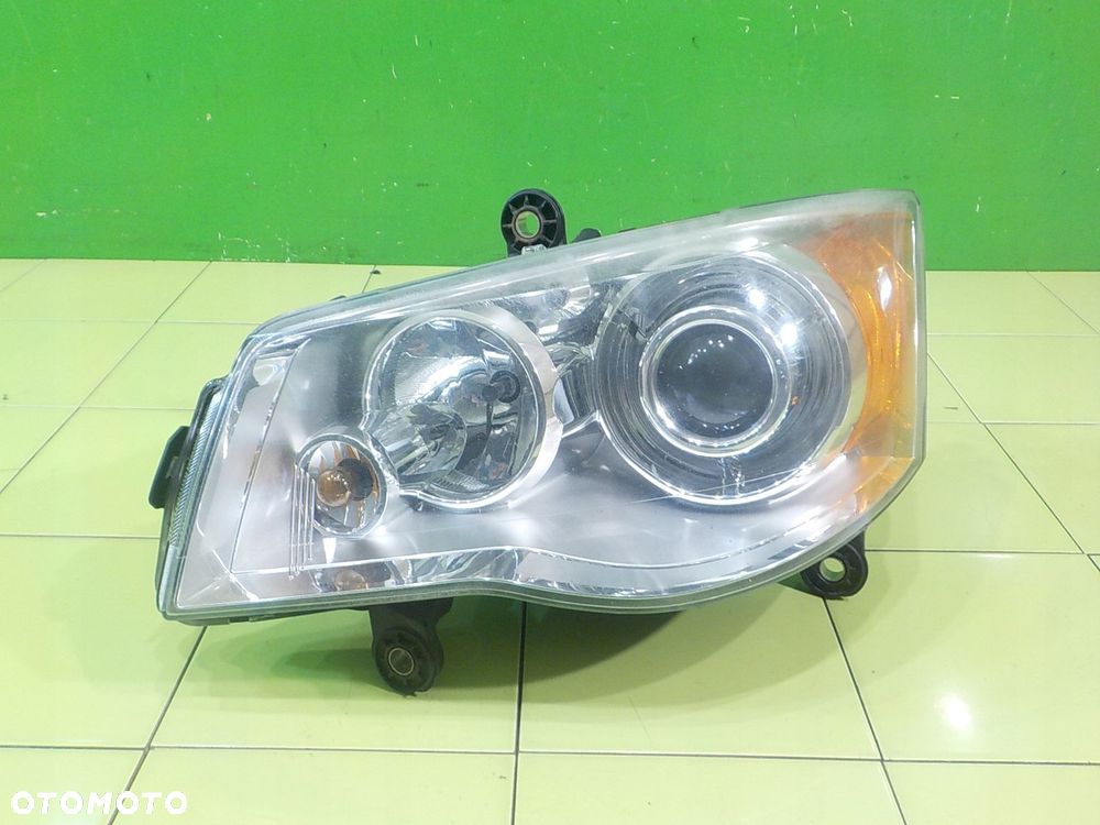 GRAND VOYAGER IV LIFT 2.8CRD AUT 07r 5D XENON lampa lewa przod 05113343AD - 1