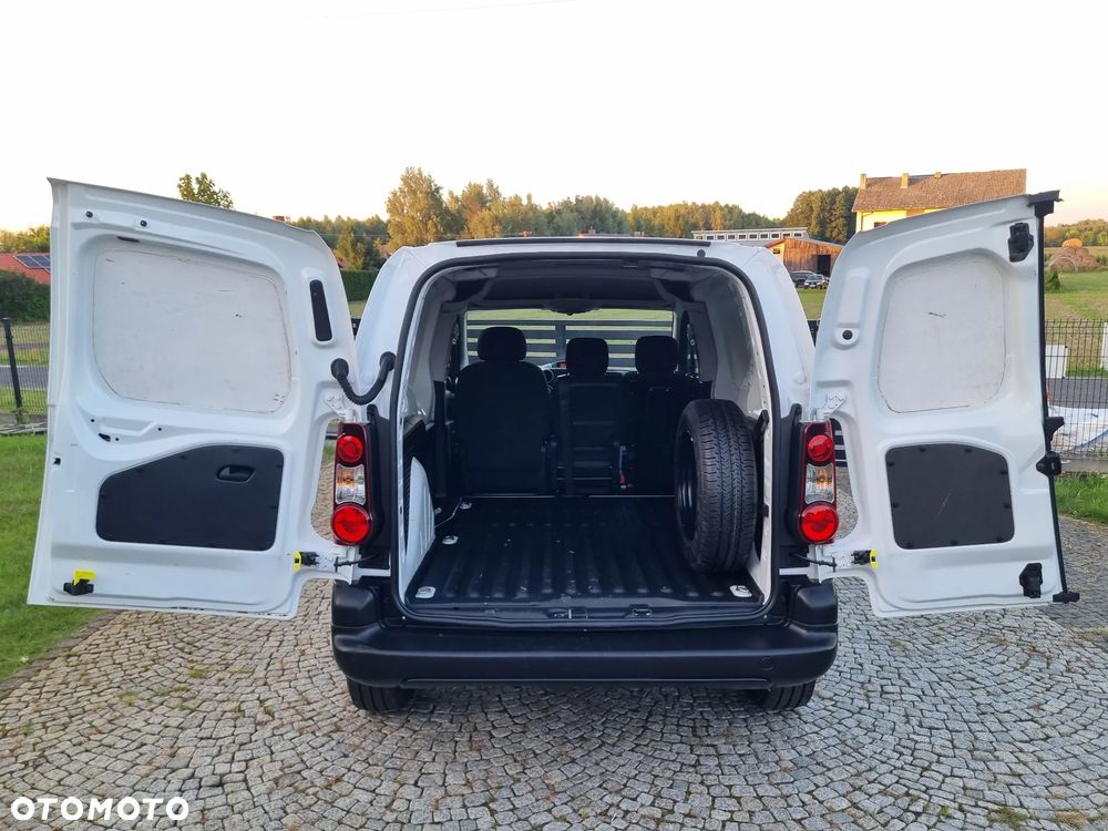 Citroën BERLINGO*L1H1*3OSOBOWY* - 24