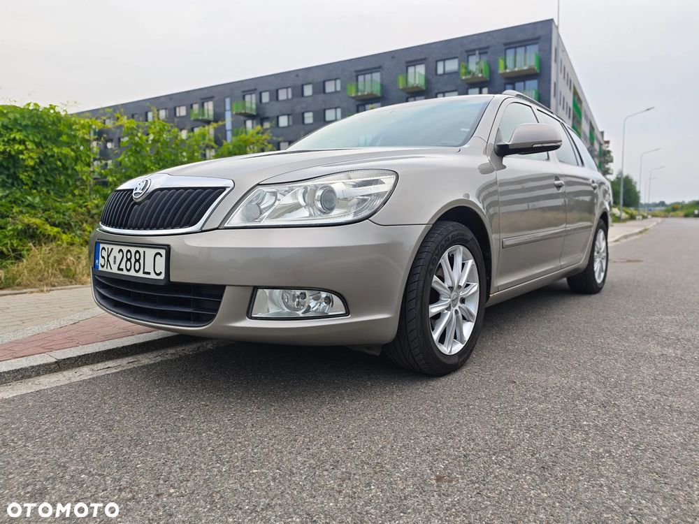 Skoda Octavia 1.4 TSI Ambiente - 2