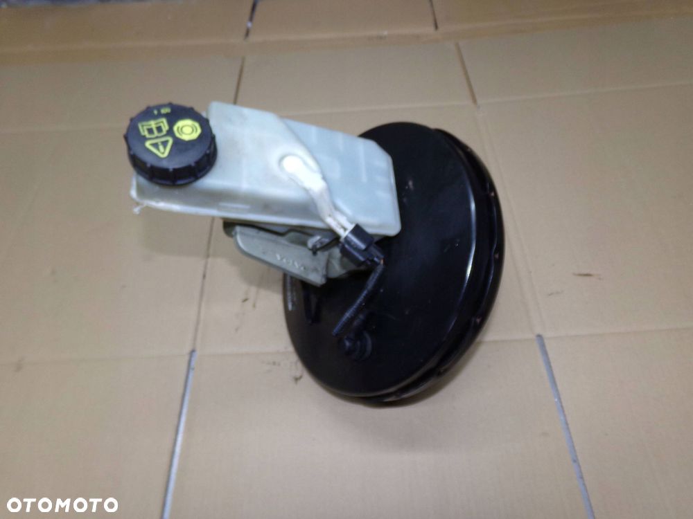 serwo z pompa hamulcowa 4n512b195al volvo s40 ii v50 - 2