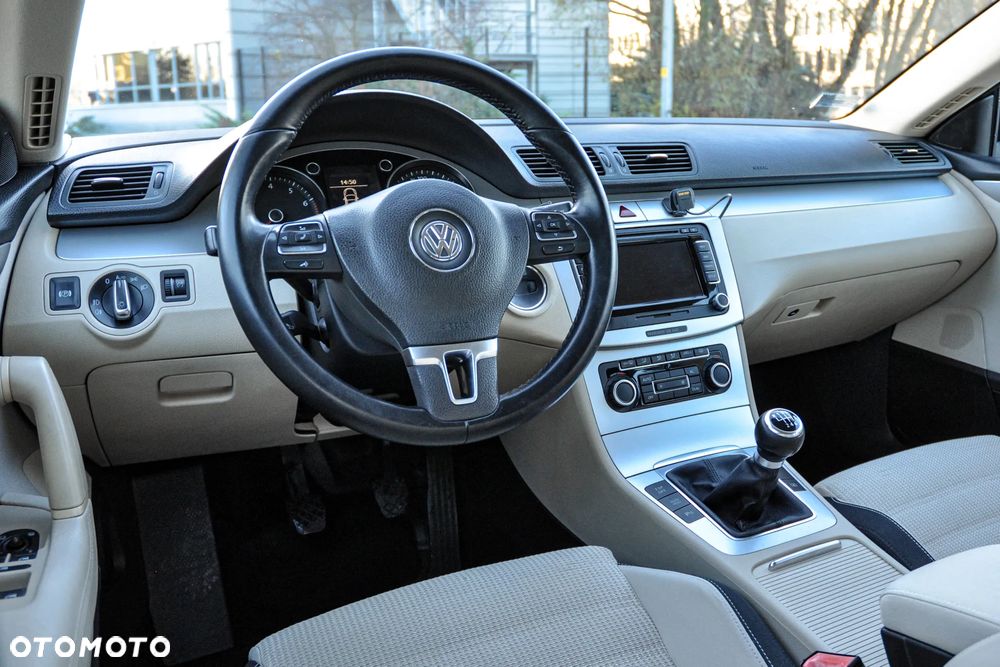 Volkswagen CC - 9