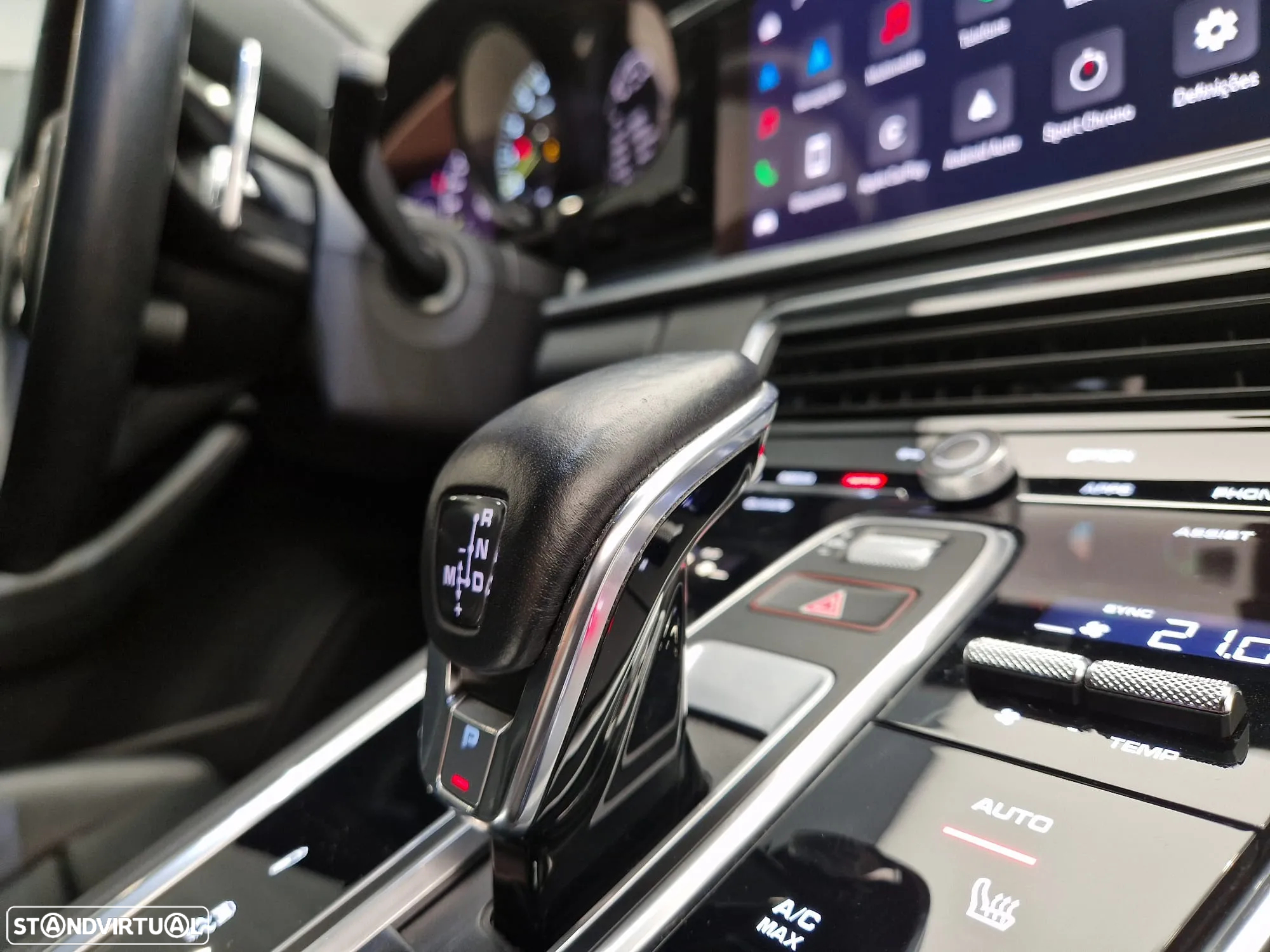 Porsche Panamera 4 E-Hybrid - 26