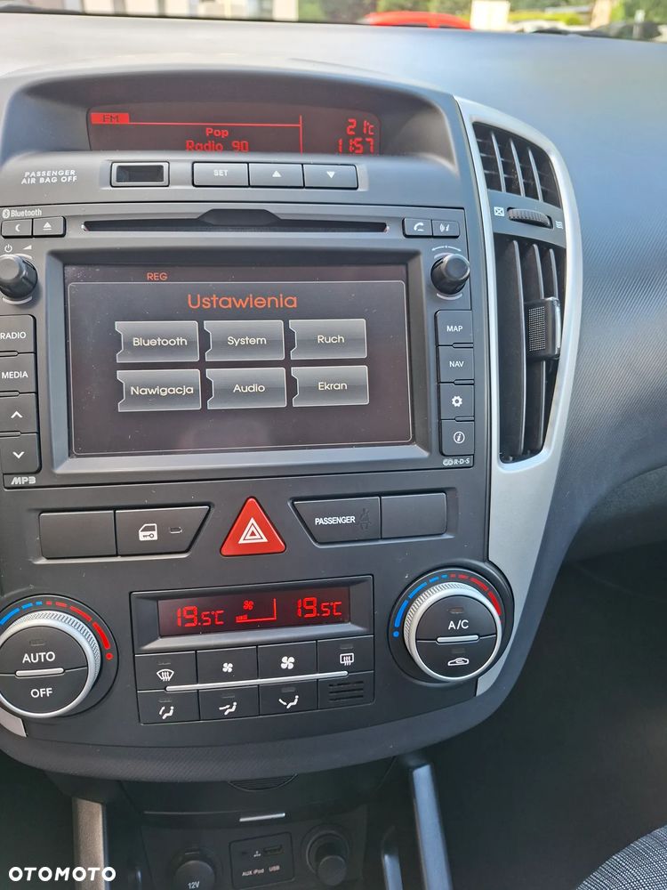 Kia Ceed 1.4 Comfort + - 25