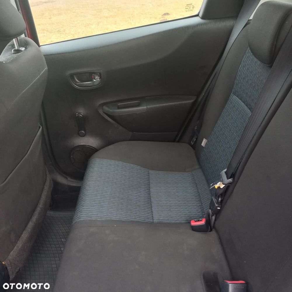 Toyota Yaris 1.0 Active - 26