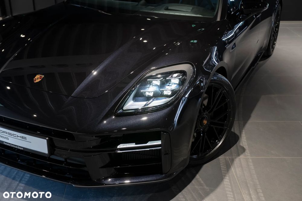 Porsche Panamera - 25