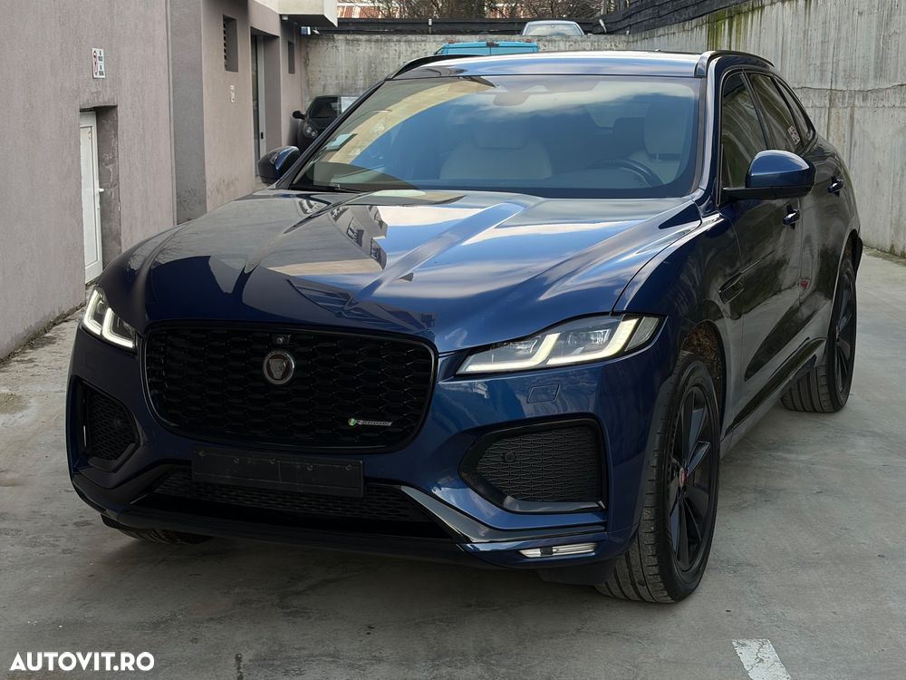 Jaguar F-Pace P250 AWD R-Dynamic SE - 2