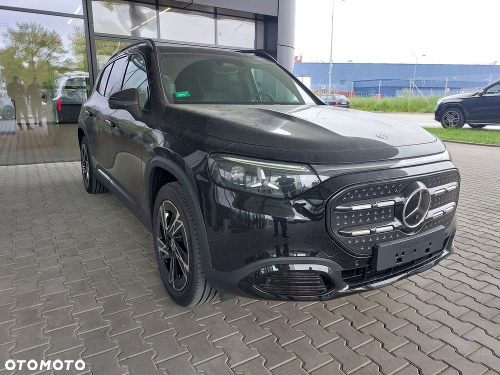 Mercedes-Benz GLB - 2