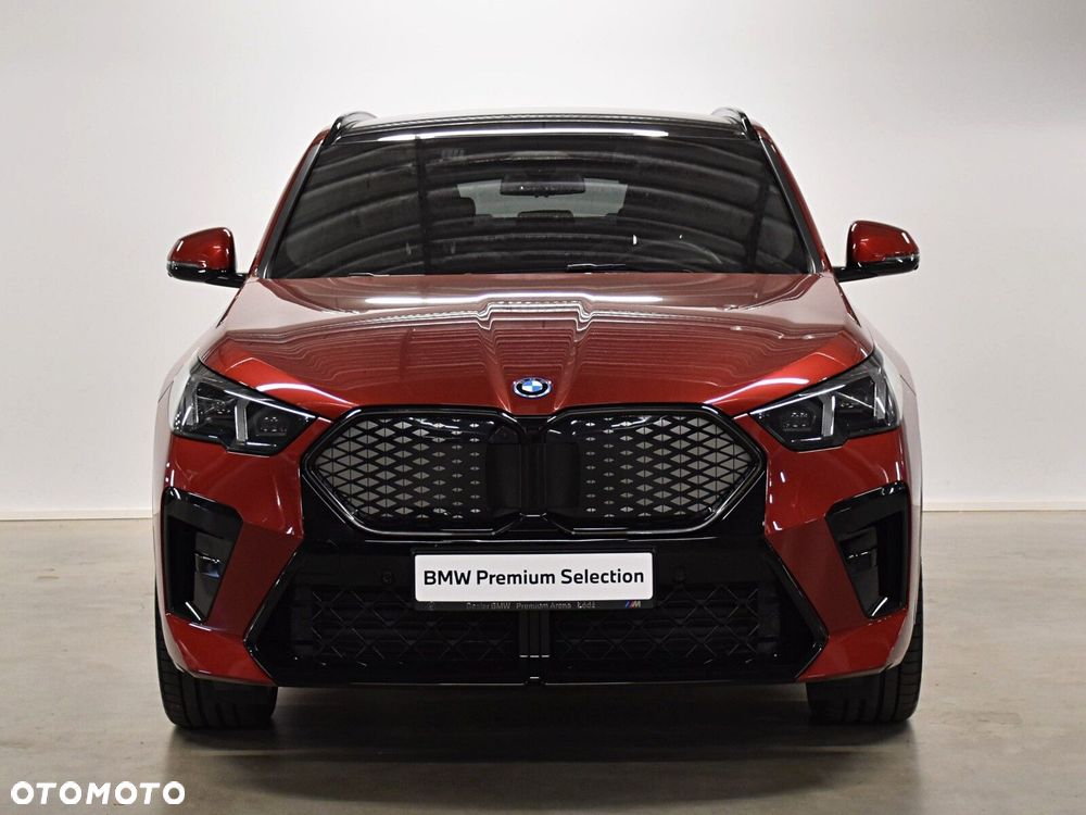BMW iX2 xDrive30 66.5kWh M Sport Edition - 9