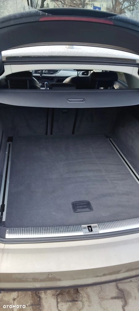 Audi A6 Avant 2.0 TDI Ultra S tronic - 8