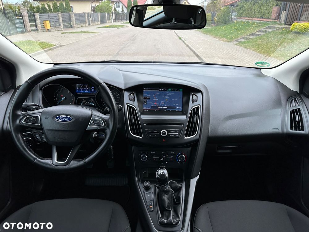 Ford Focus 1.0 EcoBoost Titanium - 18