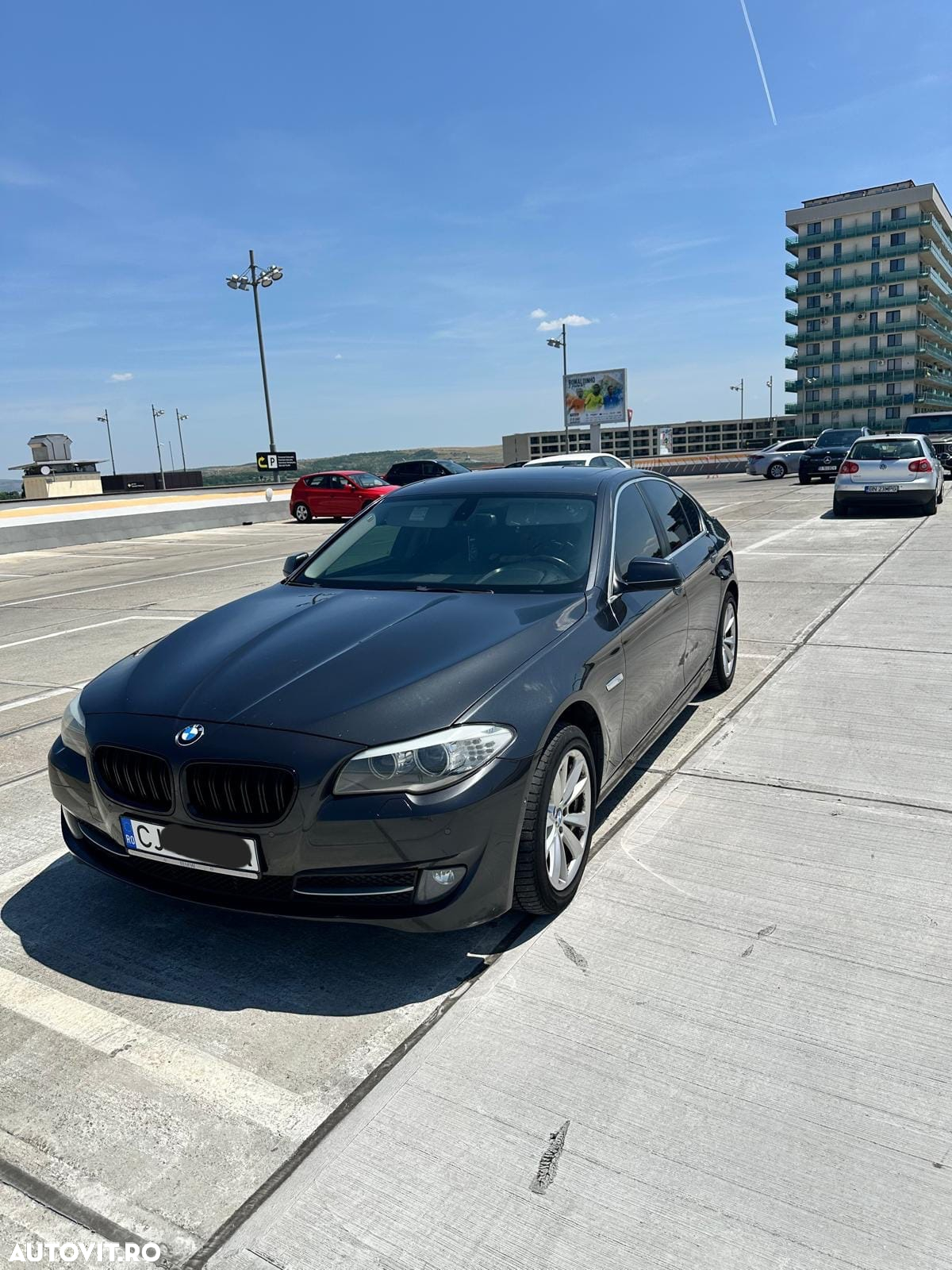 BMW Seria 5 525d xDrive - 2